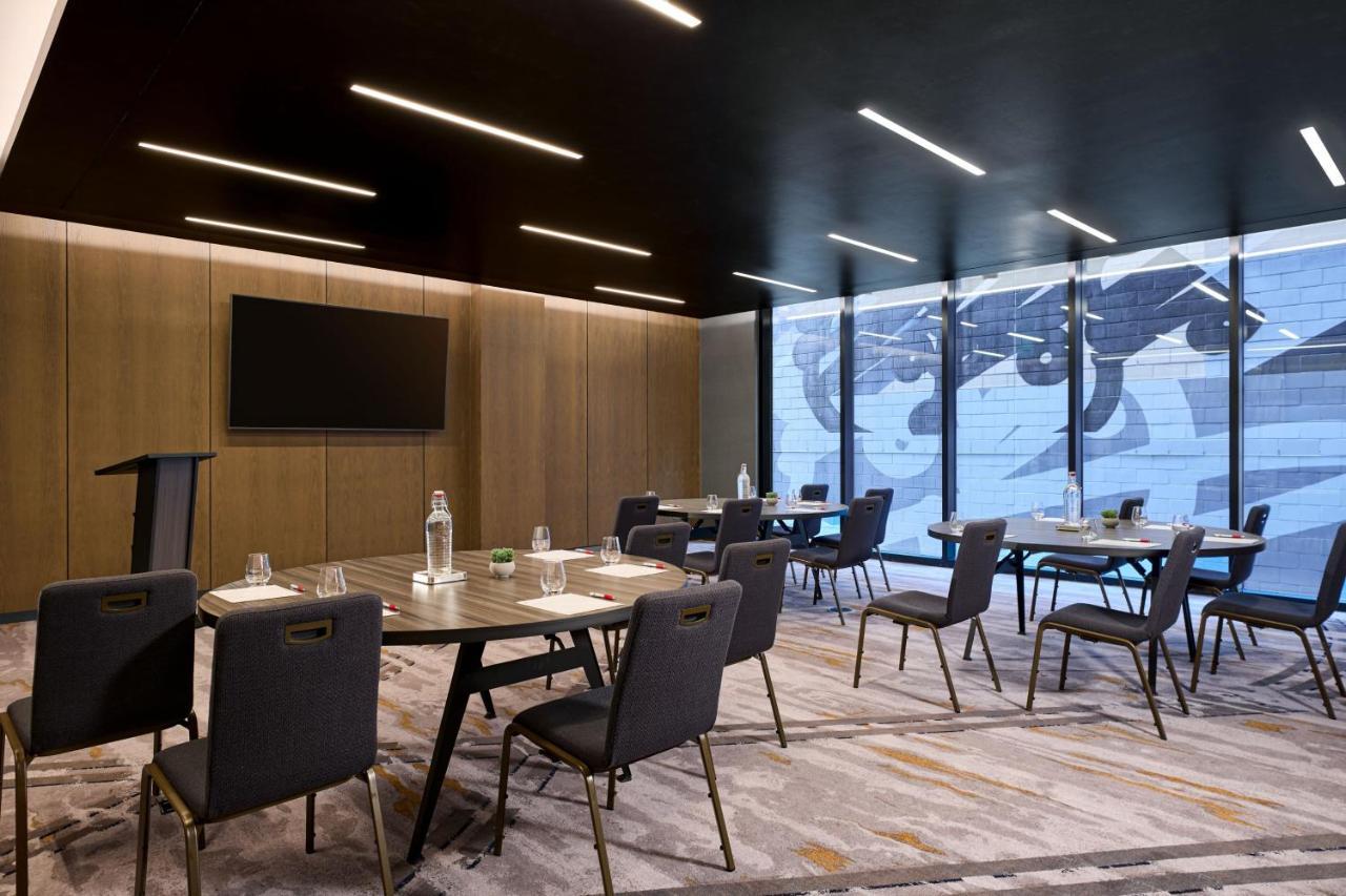 Отель Washington Marriott Capitol Hill Экстерьер фото